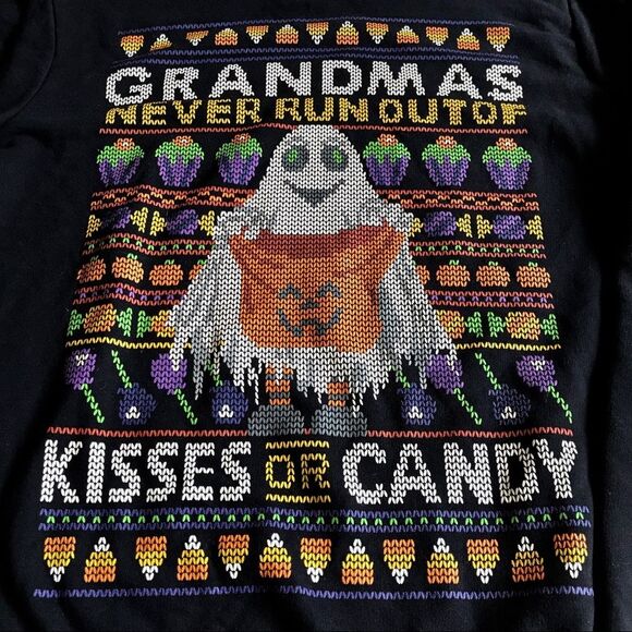 Grandmas Never Run Out of Kisses or Candy Halloween Sweatshirt Black Sz XL - Picture 4 of 10